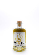 Lade das Bild in den Galerie-Viewer, VIVID Korn Dinkelkorn 500ml Eichenfass gelagert